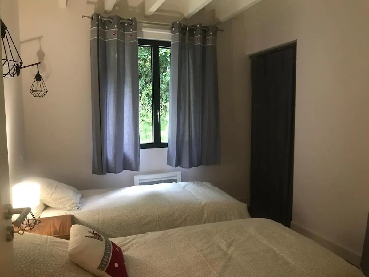 Semesterbostad Gite De Frizot, 5 Minutes De Nogaro, All Inclusiv Sion